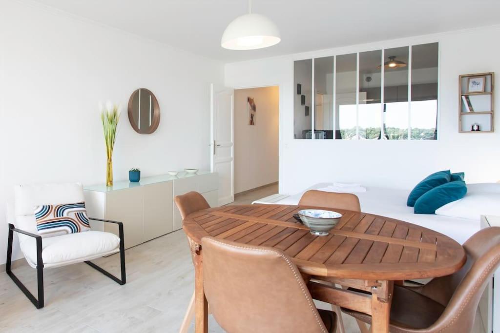 L20 Stunning sea view, terrace, parking, AC, Wifi - 28