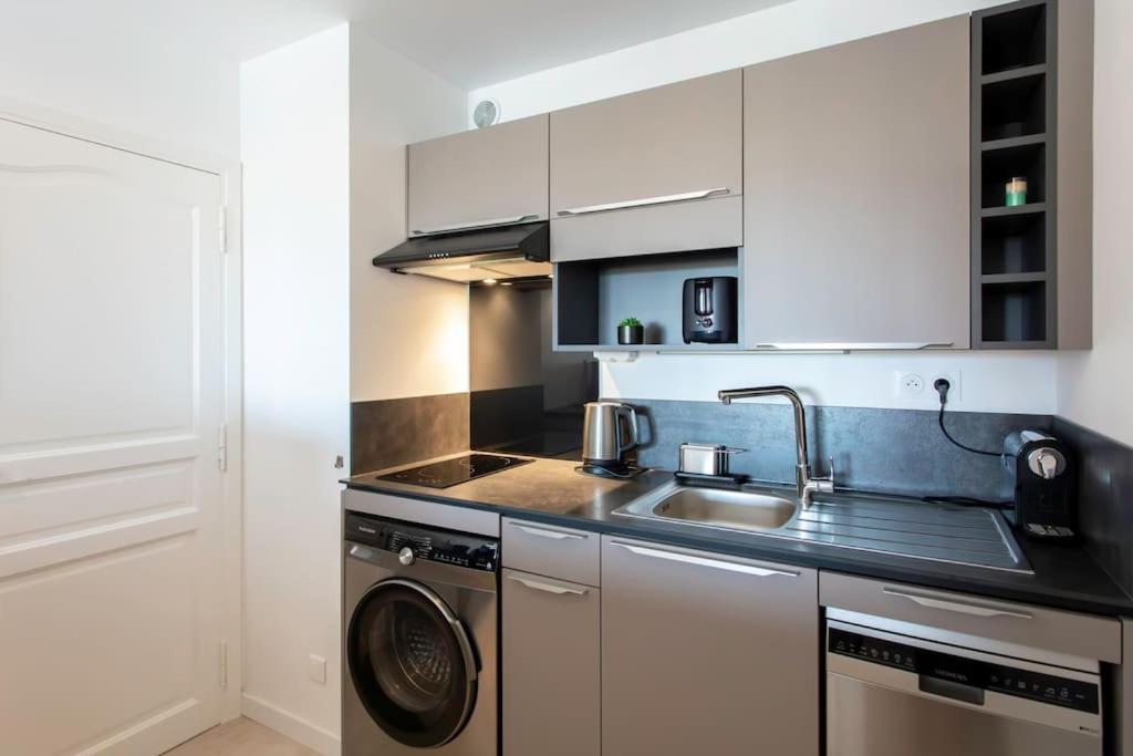 L20 Stunning sea view, terrace, parking, AC, Wifi - 18