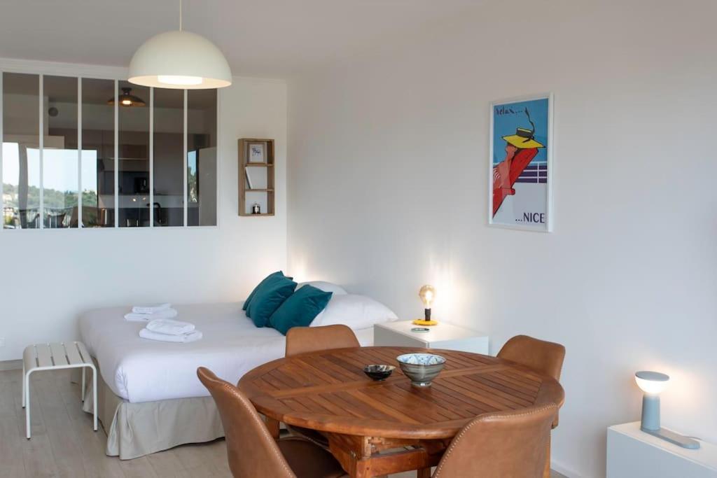 L20 Stunning sea view, terrace, parking, AC, Wifi - 23