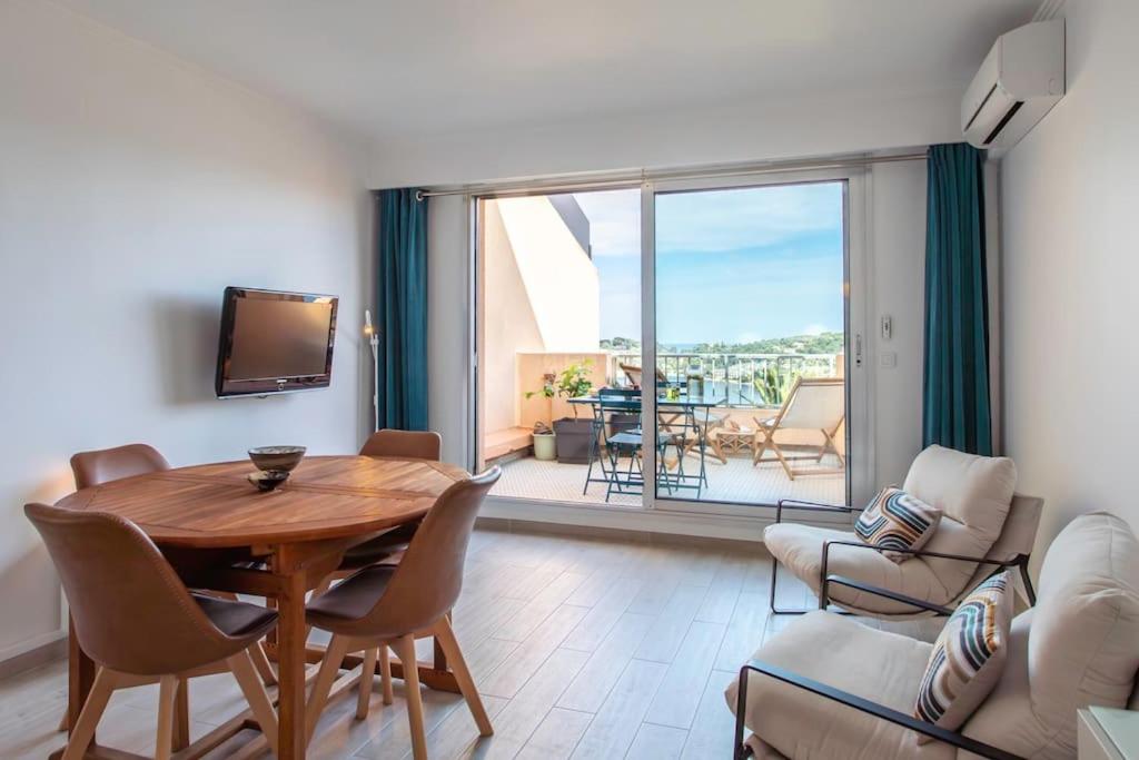 L20 Stunning sea view, terrace, parking, AC, Wifi - 5