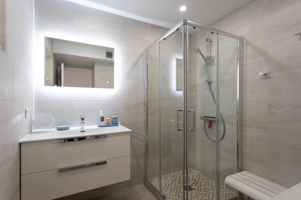 L20 Stunning sea view, terrace, parking, AC, Wifi - 3