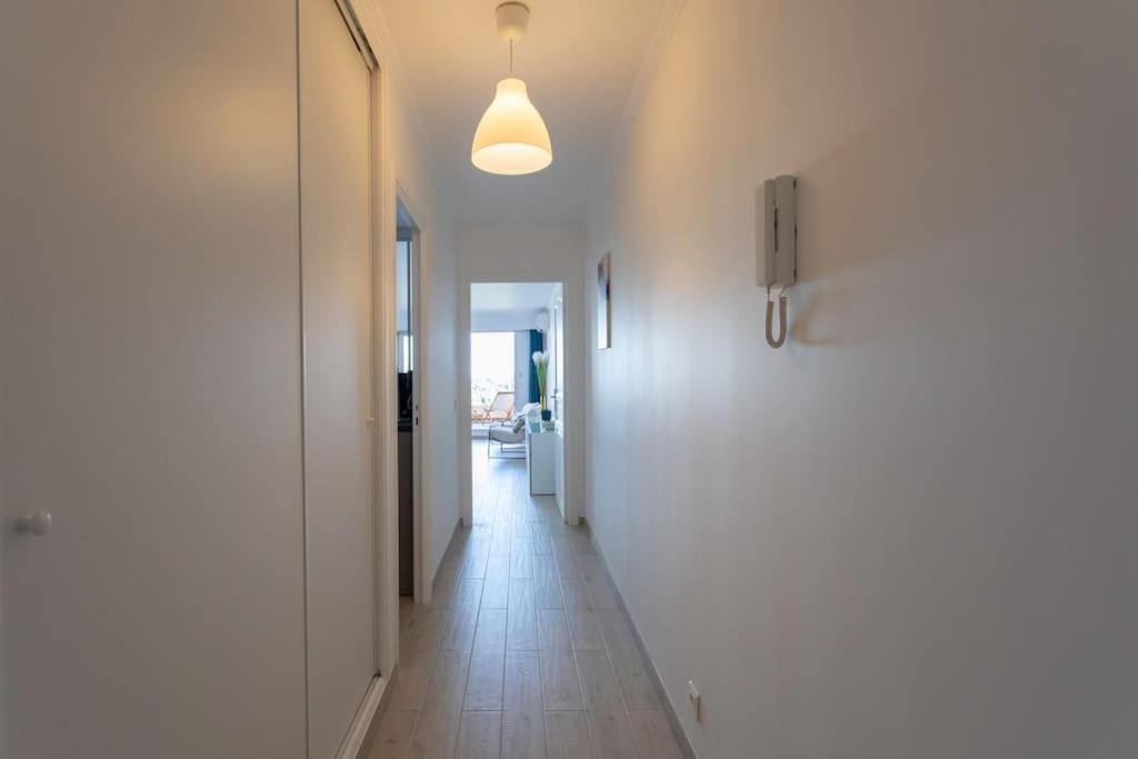 L20 Stunning sea view, terrace, parking, AC, Wifi - 15