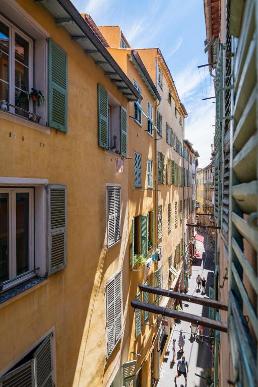 "L'Artist" by EnjoyNice, 2-room, airco, in Old Nice - 11