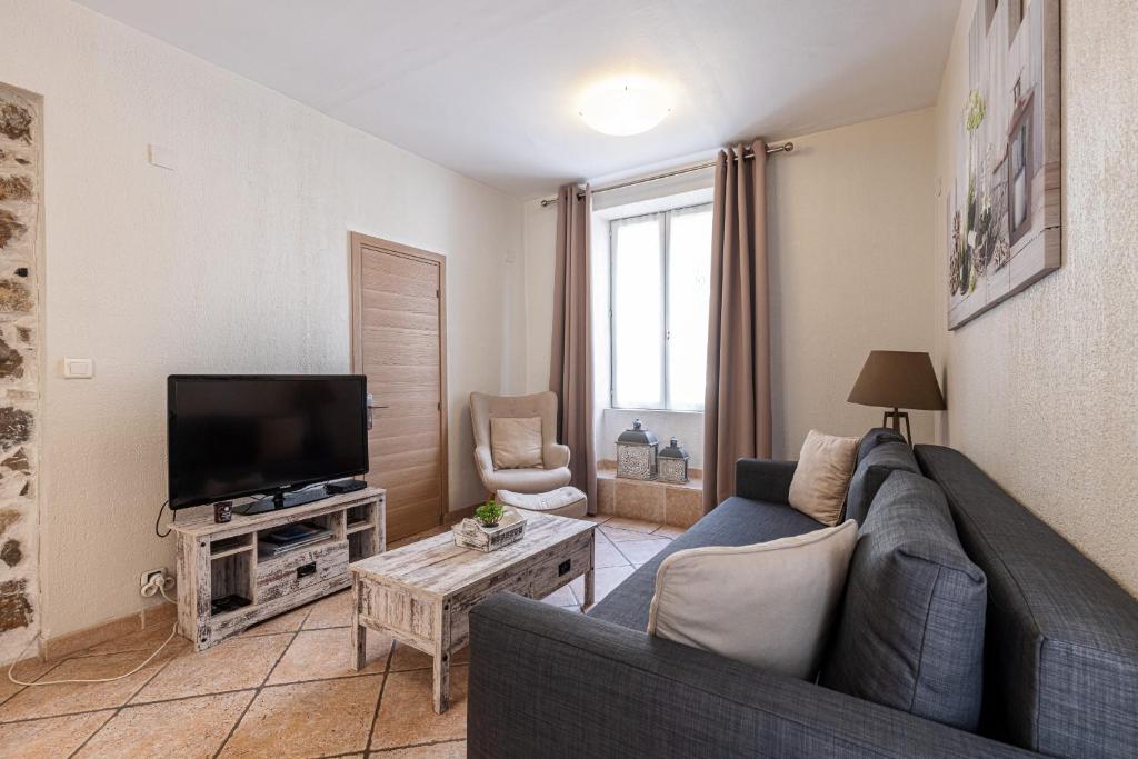 Cozy 1 Bdr at Nice Port - 2