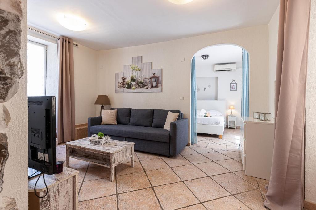 Cozy 1 Bdr at Nice Port - 9