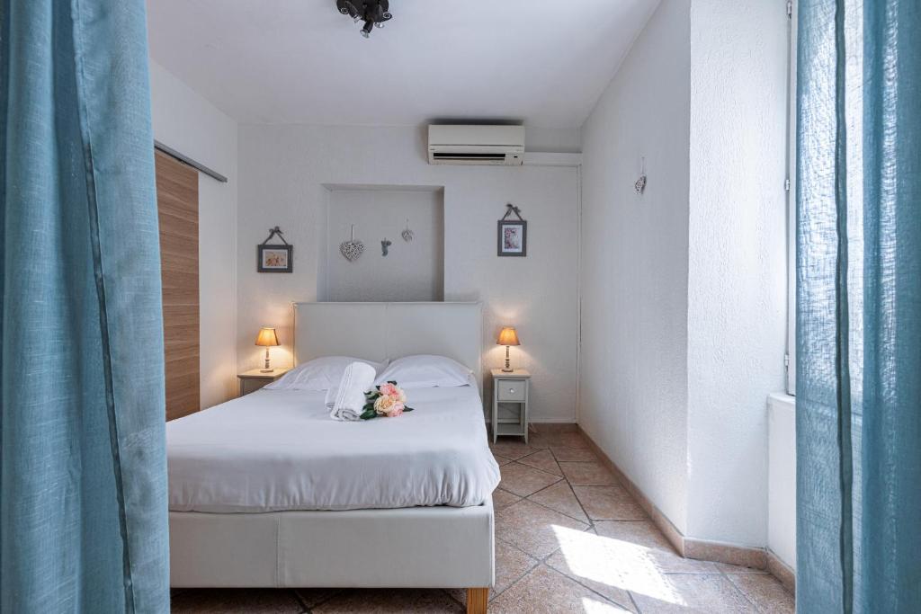 Cozy 1 Bdr at Nice Port - 22