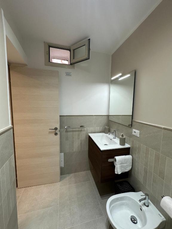 A Little Modern House - 3