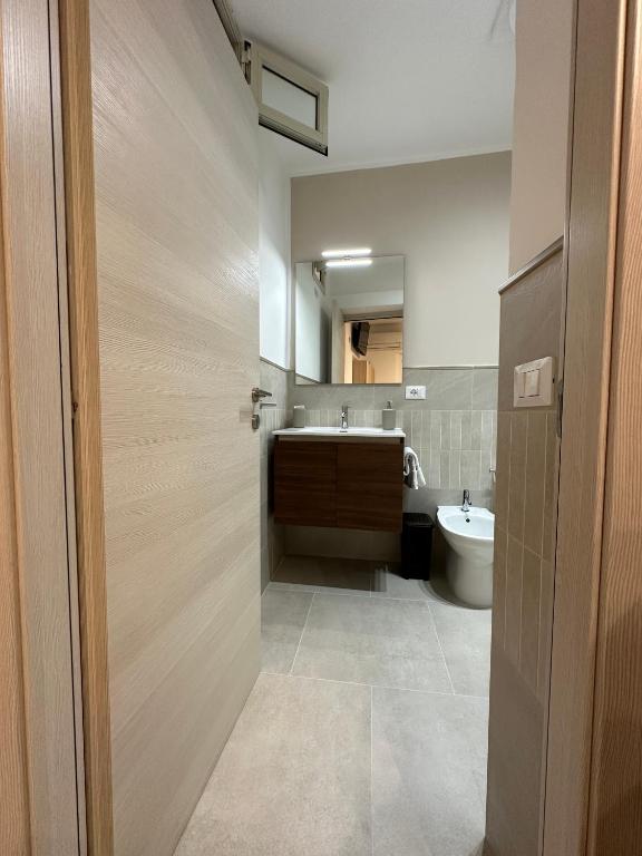 A Little Modern House - 8