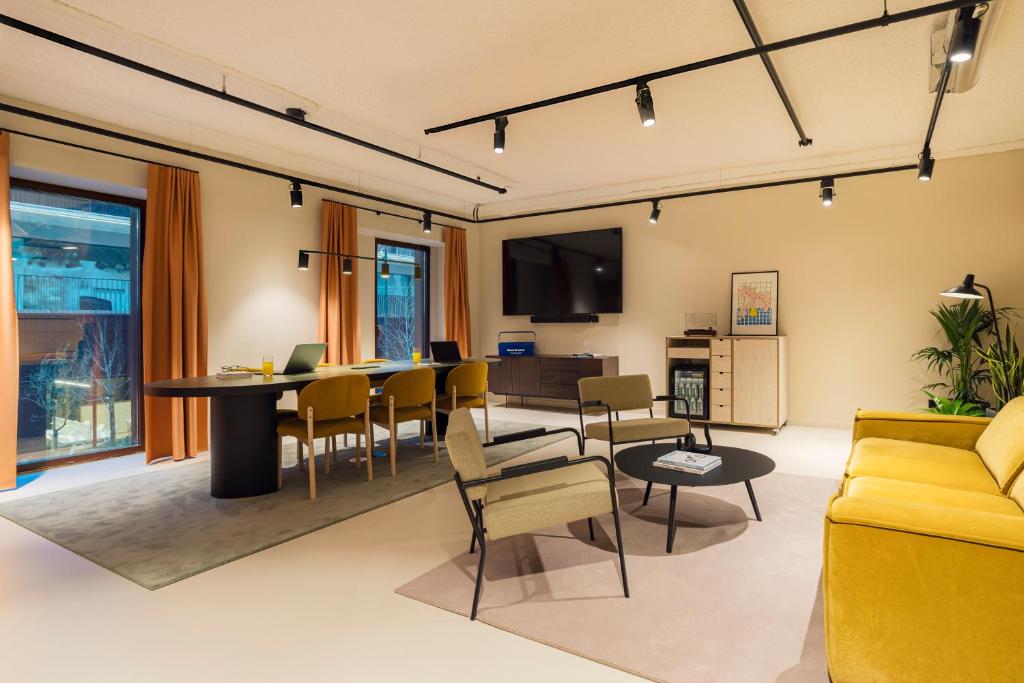 The Social Hub Porto Extended Stay - 29
