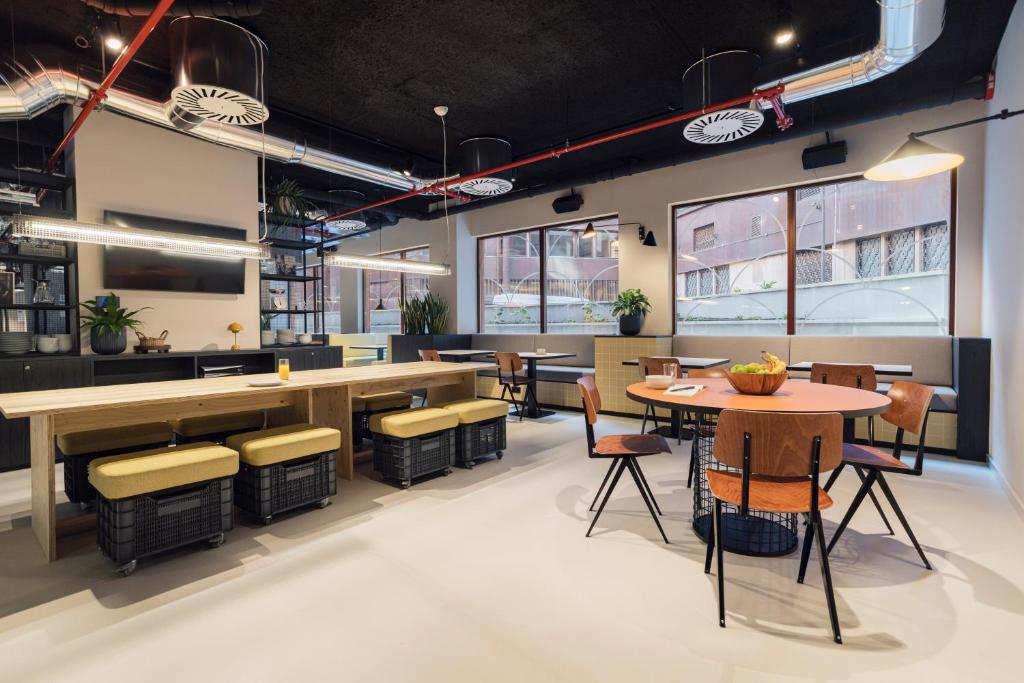 The Social Hub Porto Extended Stay - 34