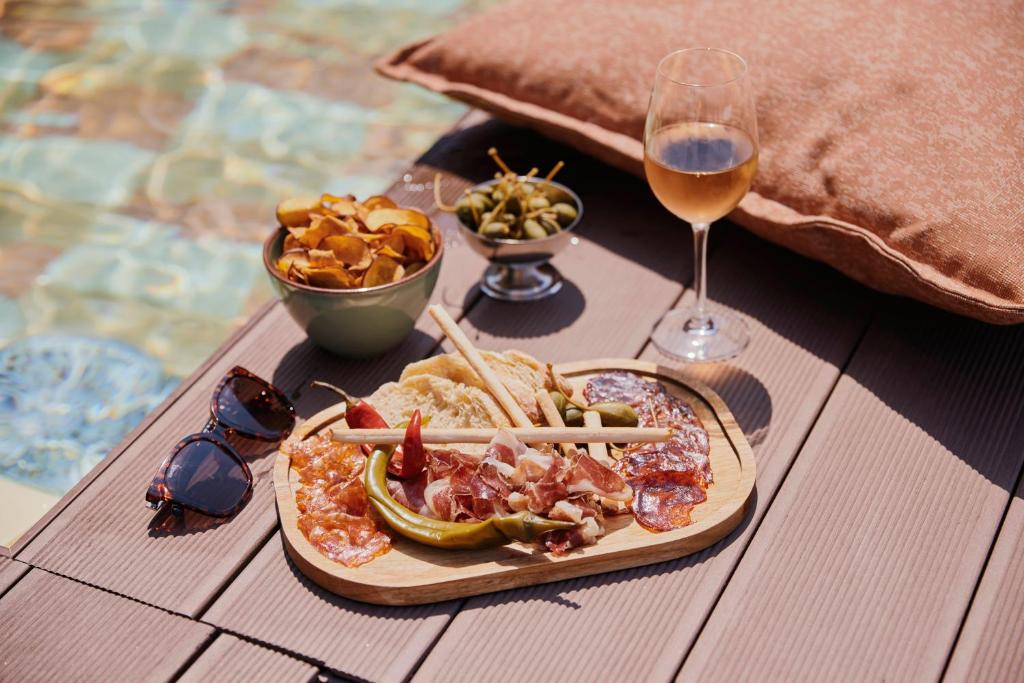 The Social Hub Porto Extended Stay - 18