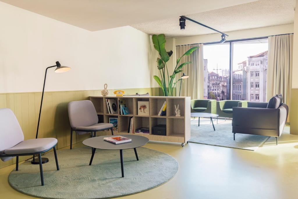 The Social Hub Porto Extended Stay - 25
