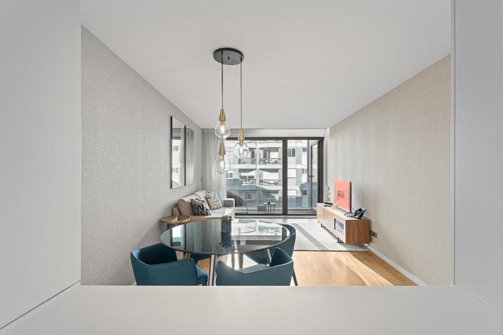 GuestReady – City Center Apartment with Balcony - 16