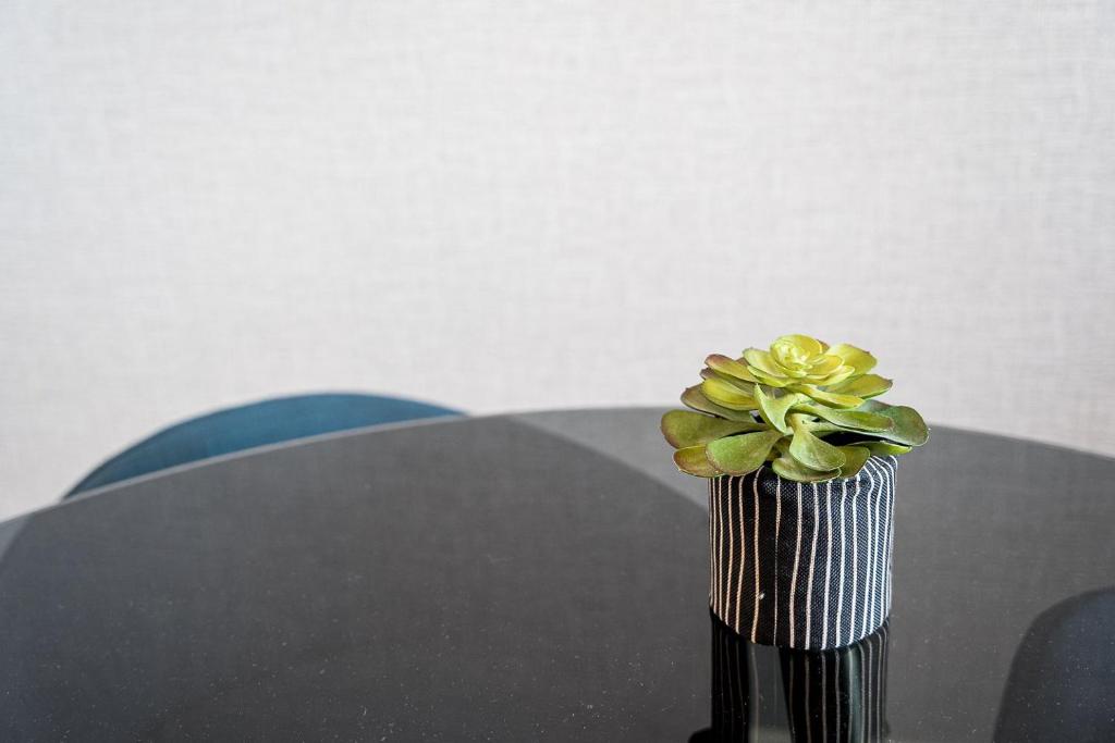 GuestReady – City Center Apartment with Balcony - 19