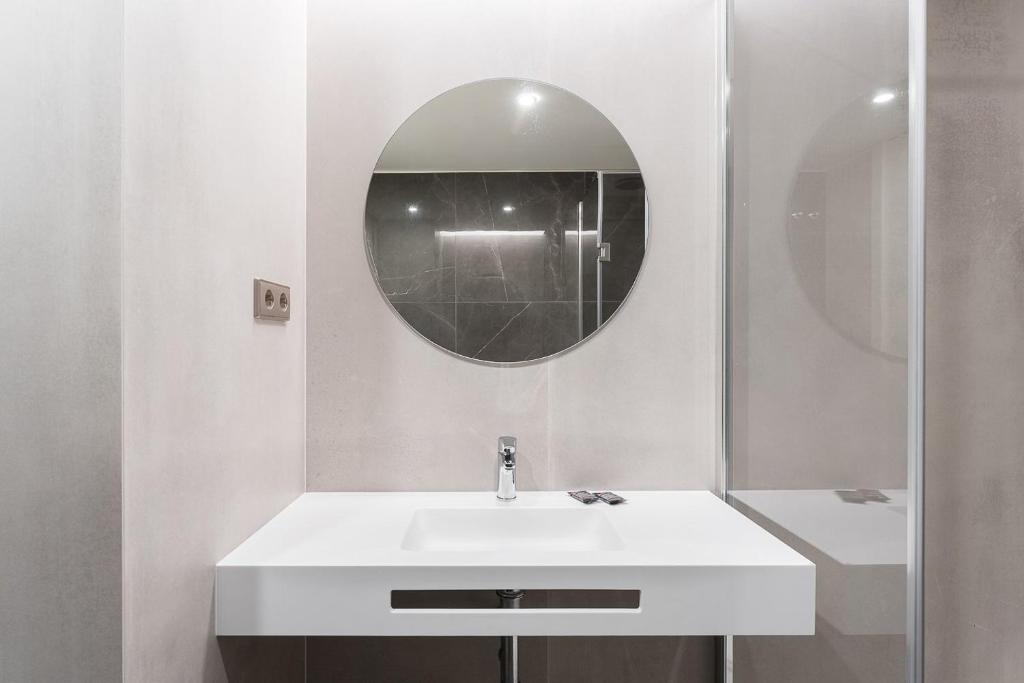 GuestReady – City Center Apartment with Balcony - 25