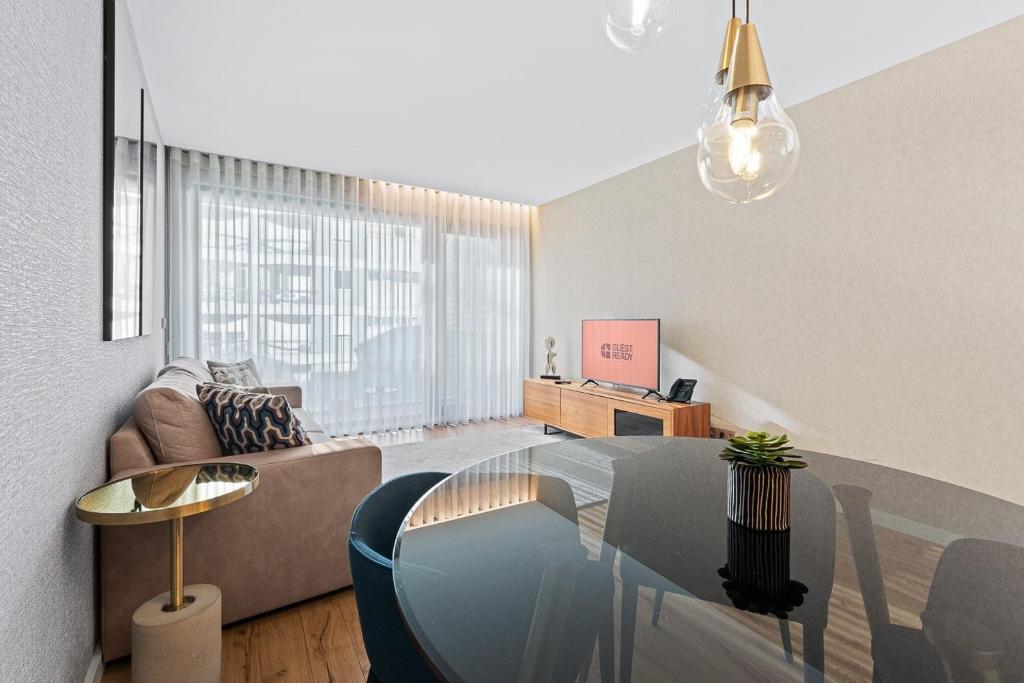 GuestReady – City Center Apartment with Balcony - 10