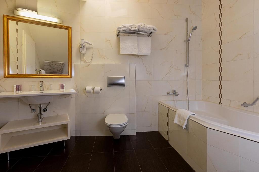 Hotel Hoffmeister - 41