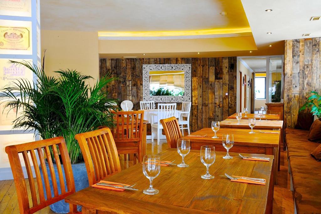 Villa St. Tropez - 3