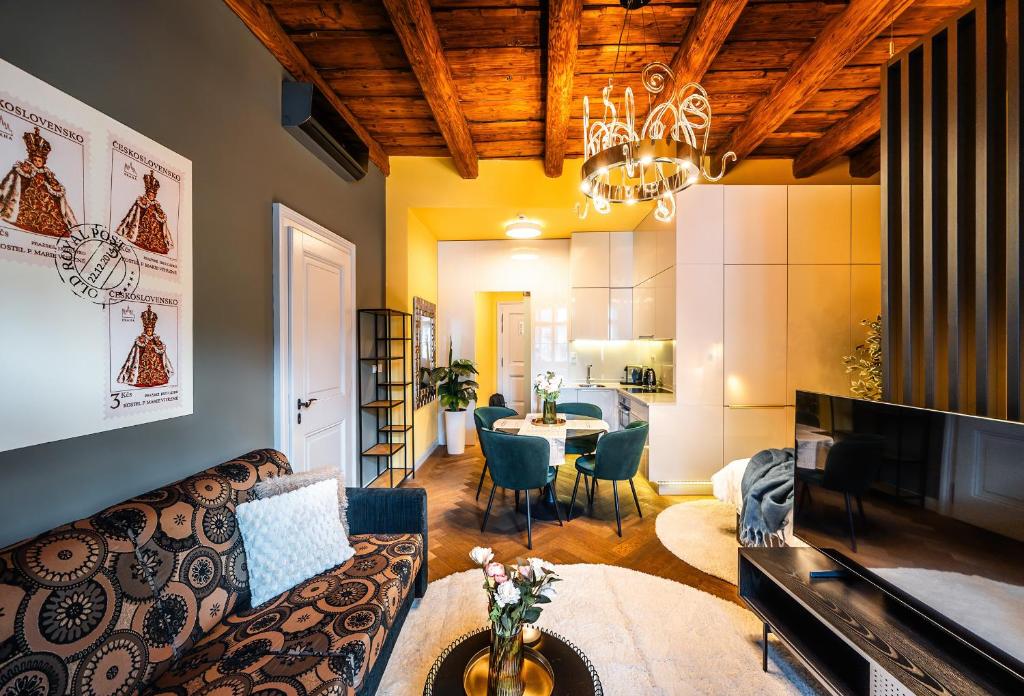 Old Royal Post Boutique Hotel & Premium Suites - 24