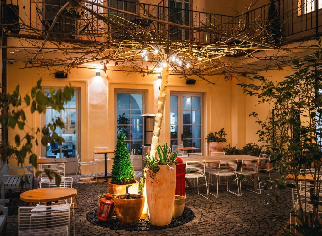 Old Royal Post Boutique Hotel & Premium Suites - 10