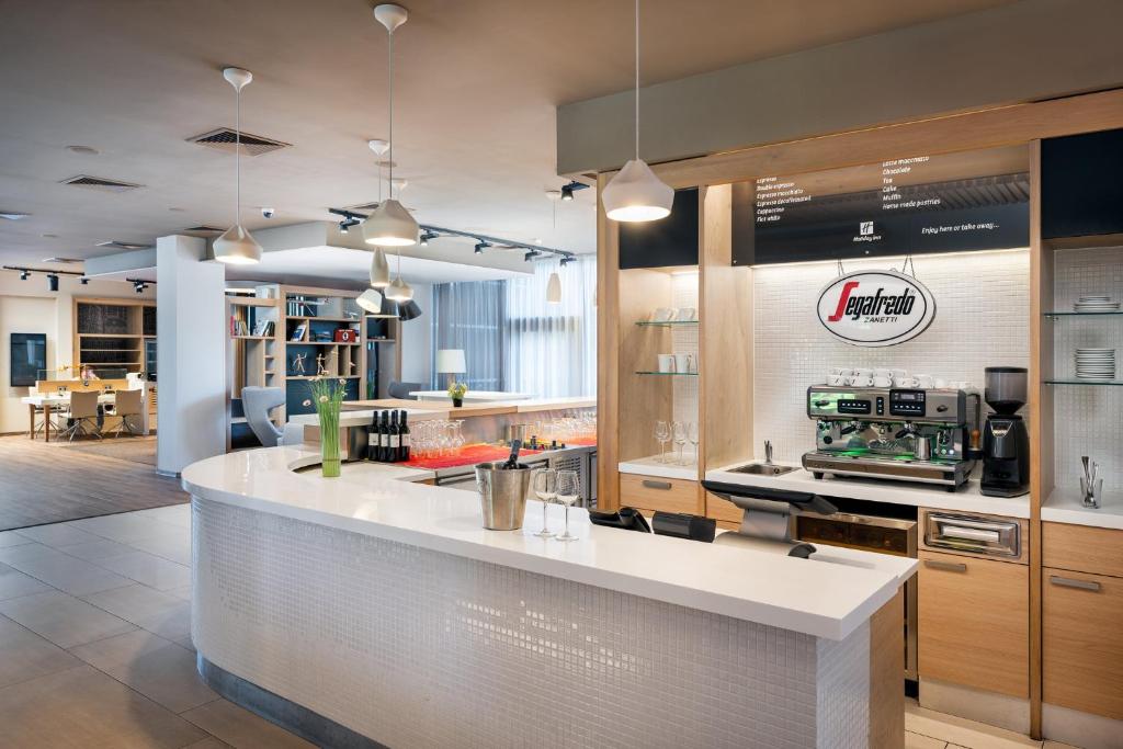 Holiday Inn Prague Airport by IHG - 17