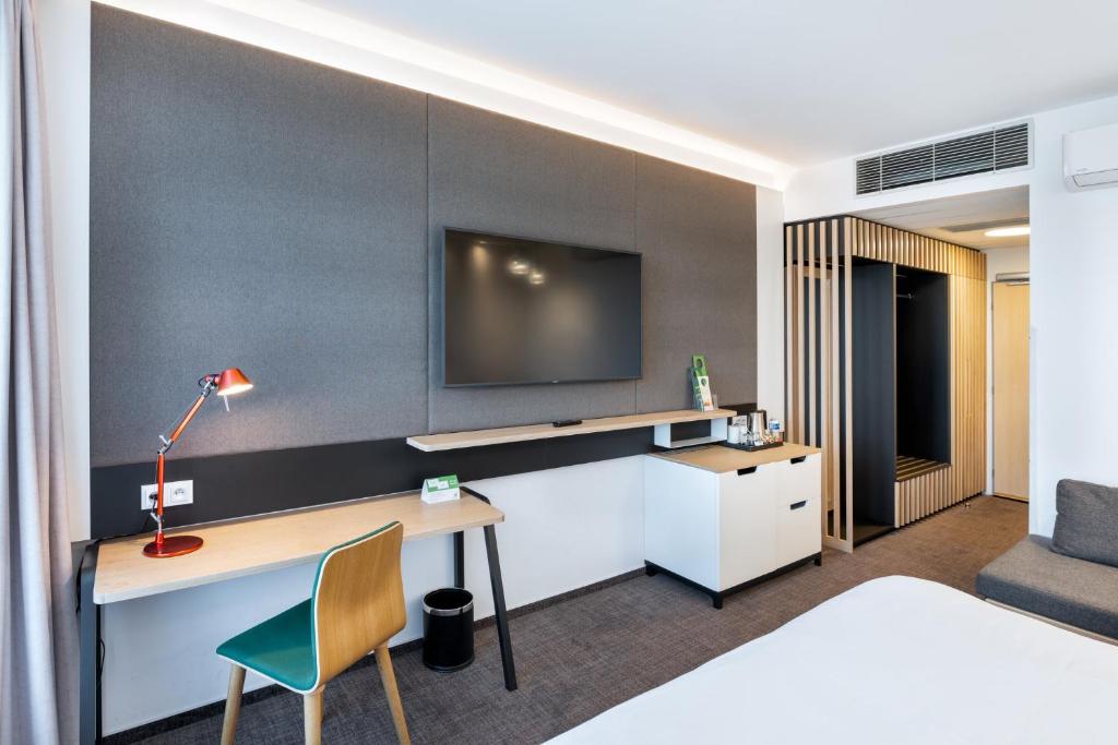 Holiday Inn Prague Airport by IHG - 10