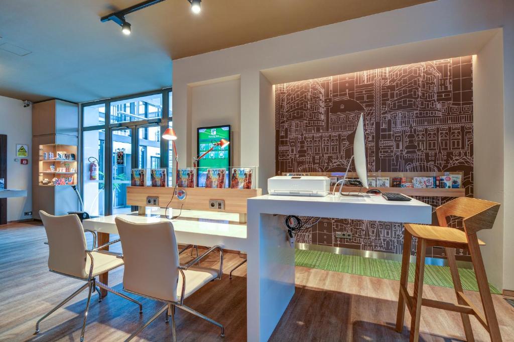 Holiday Inn Prague Airport by IHG - 18