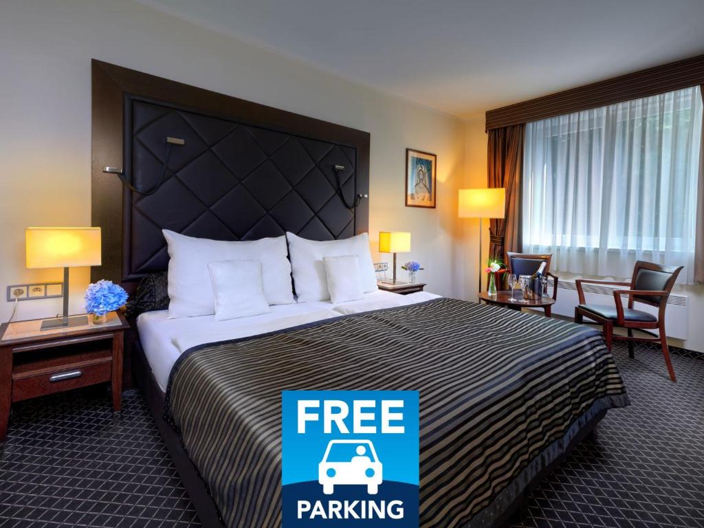 Hotel Selsky Dvur - Bohemian Village Courtyard - 5