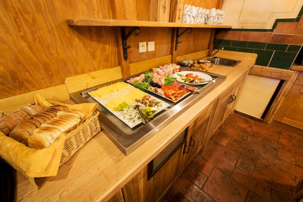 Hotel Selsky Dvur - Bohemian Village Courtyard - 25