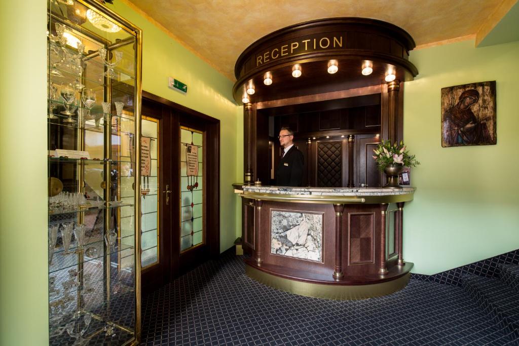 Hotel Selsky Dvur - Bohemian Village Courtyard - 44