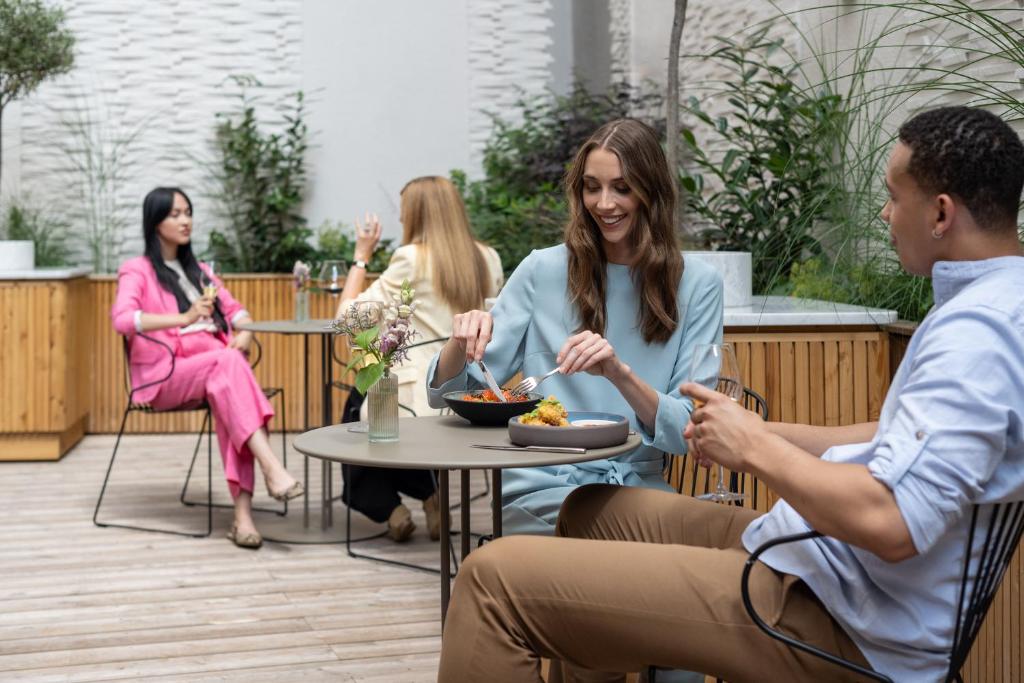 Almanac X Alcron Prague - 6