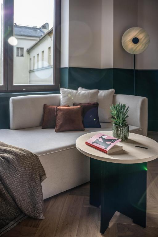 Almanac X Alcron Prague - 26