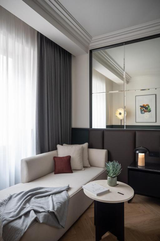 Almanac X Alcron Prague - 25