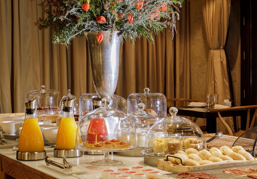 EME Catedral Mercer Hotel - 42