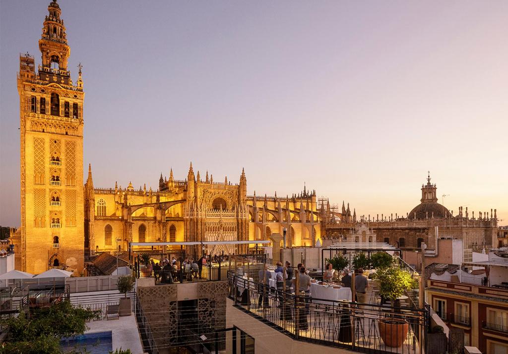 EME Catedral Mercer Hotel - 9