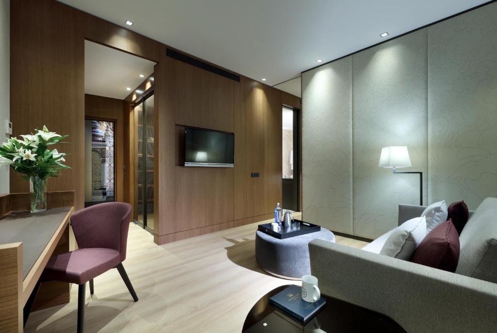 Eurostars Torre Sevilla - 12