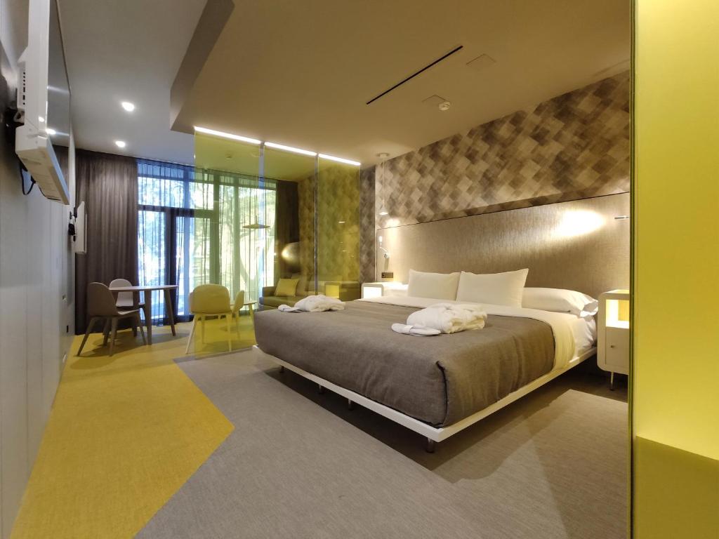 Hotel Macià Sevilla Kubb - 10