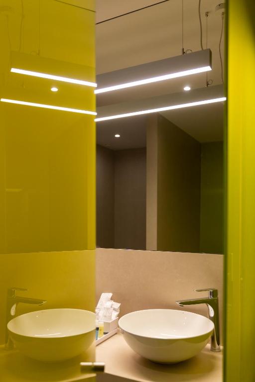 Hotel Macià Sevilla Kubb - 23