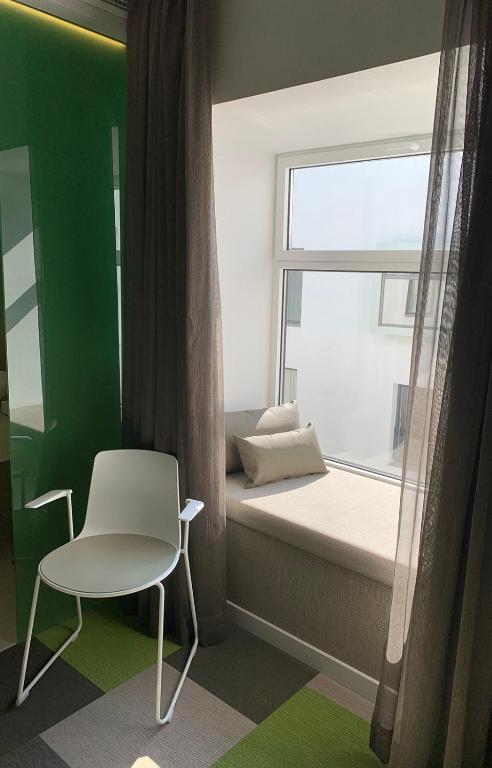 Hotel Macià Sevilla Kubb - 45