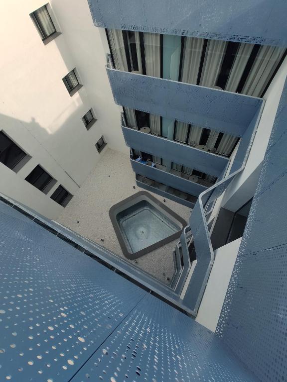 Hotel Macià Sevilla Kubb - 20