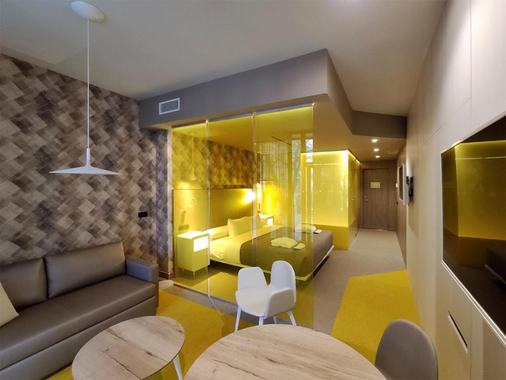 Hotel Macià Sevilla Kubb - 33