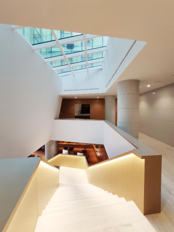 Hotel Macià Sevilla Kubb - 8