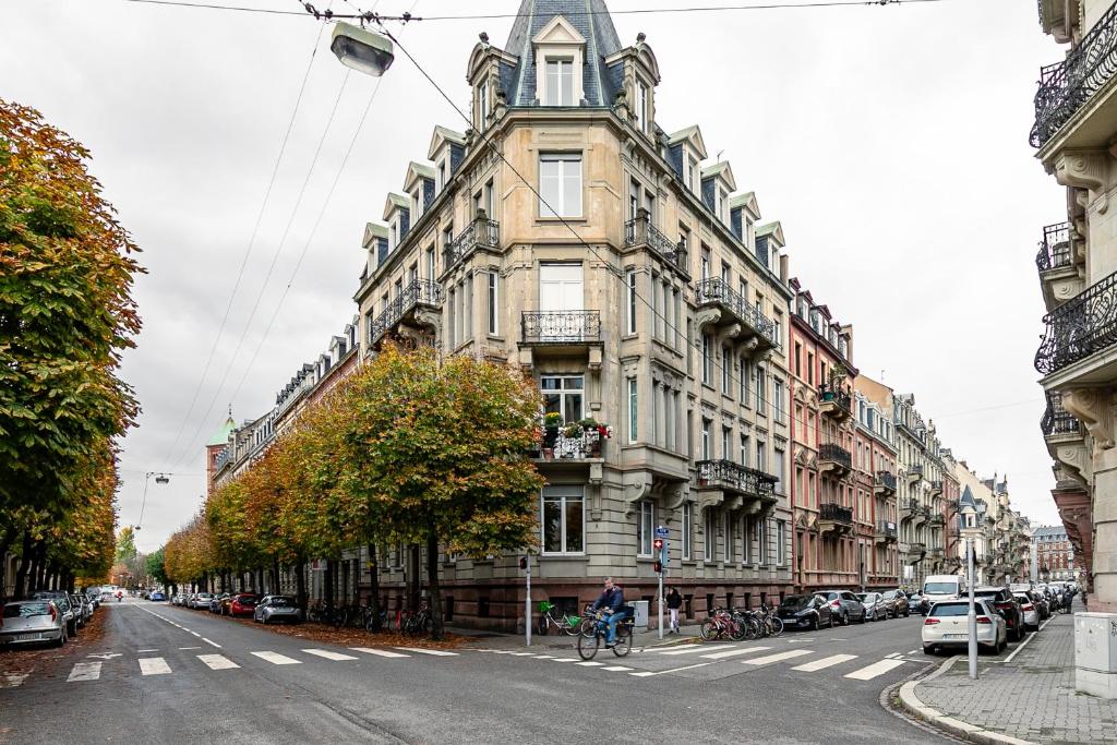 Strasbourg hyper centre - 120m2- F5 - 6