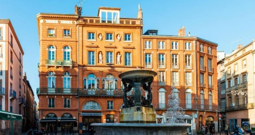 Montaudran Place Dupuy - Vue panoramique -Métro - 10