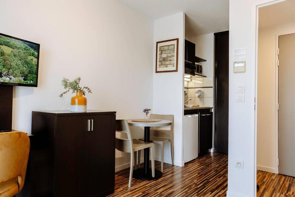 Clarion Aparthotel Toulouse Le Parc de l'Escale - 12