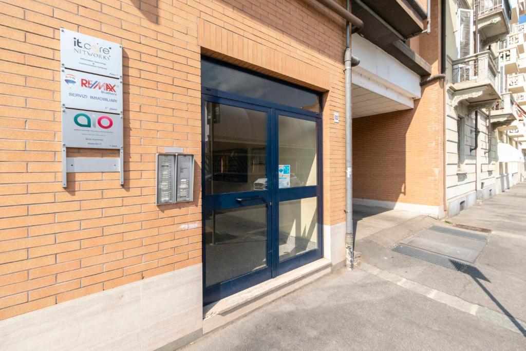 GuestHost - Torino Comfy Apt - 18