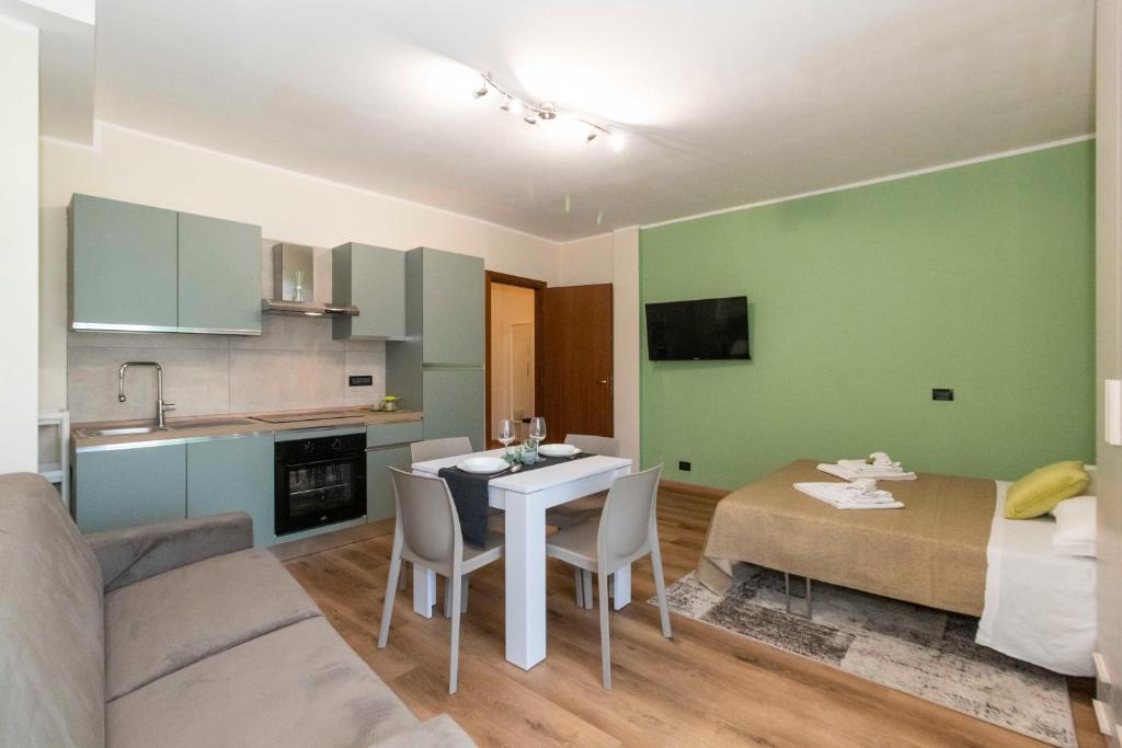 GuestHost - Torino Comfy Apt - 8