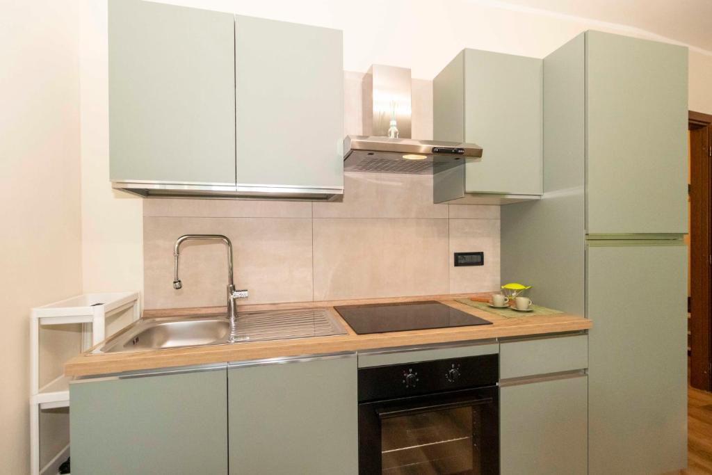 GuestHost - Torino Comfy Apt - 10