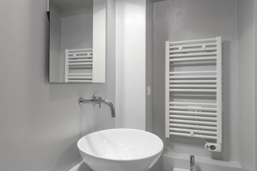 Suites Mozart & Chopin by Toh Solution - 18