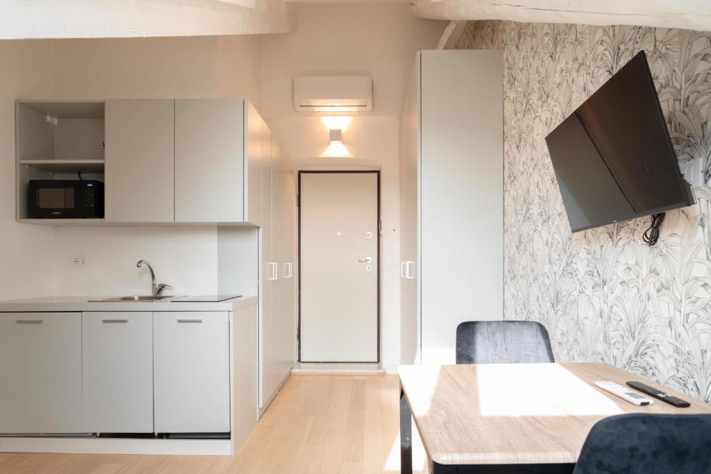 Suites Mozart & Chopin by Toh Solution - 38